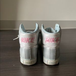 Nikes high tops
